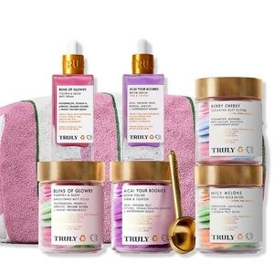 BRAND NEW! Buns and Boobs minis kit by TRULY